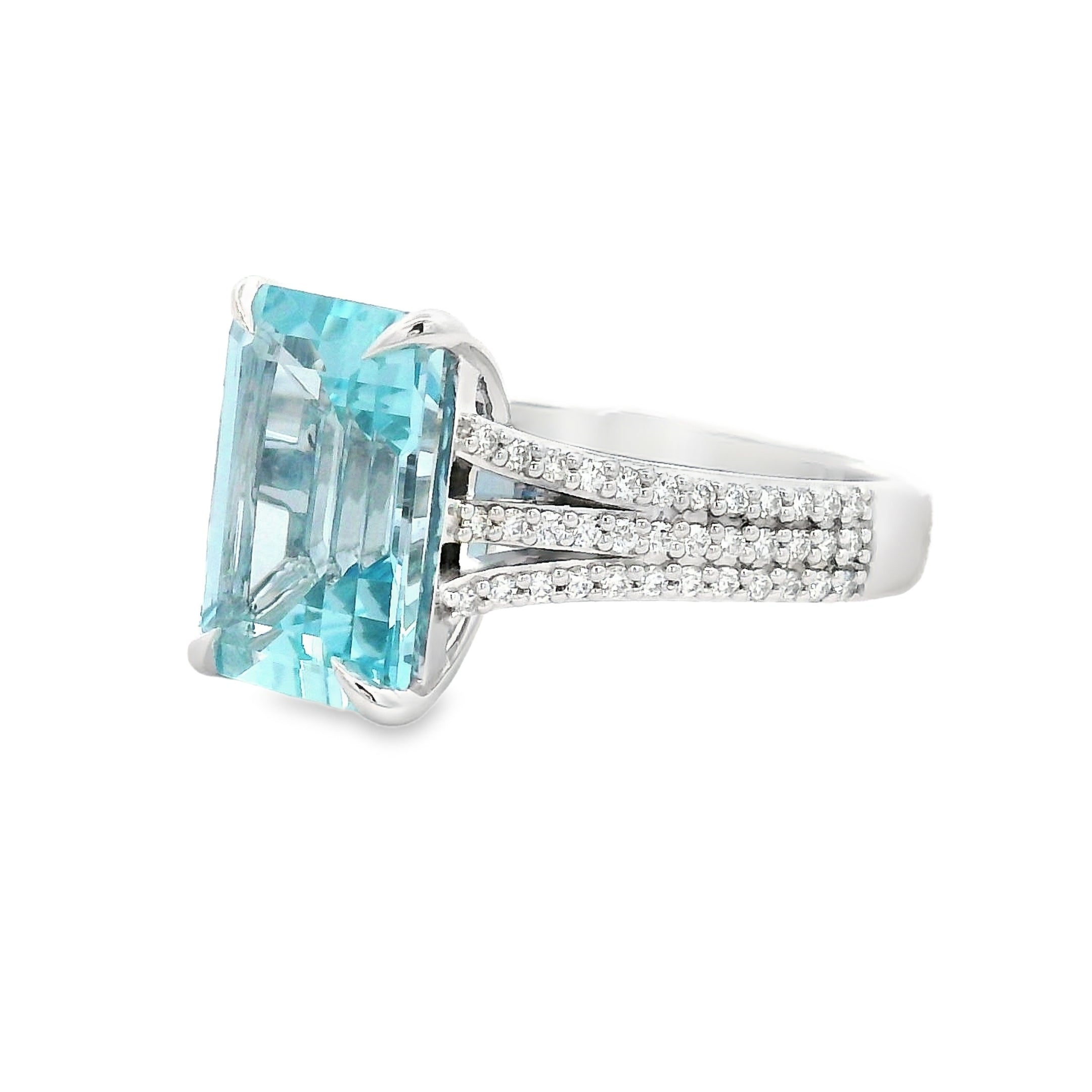 9ct White Gold Aquamarine & Diamond Ring