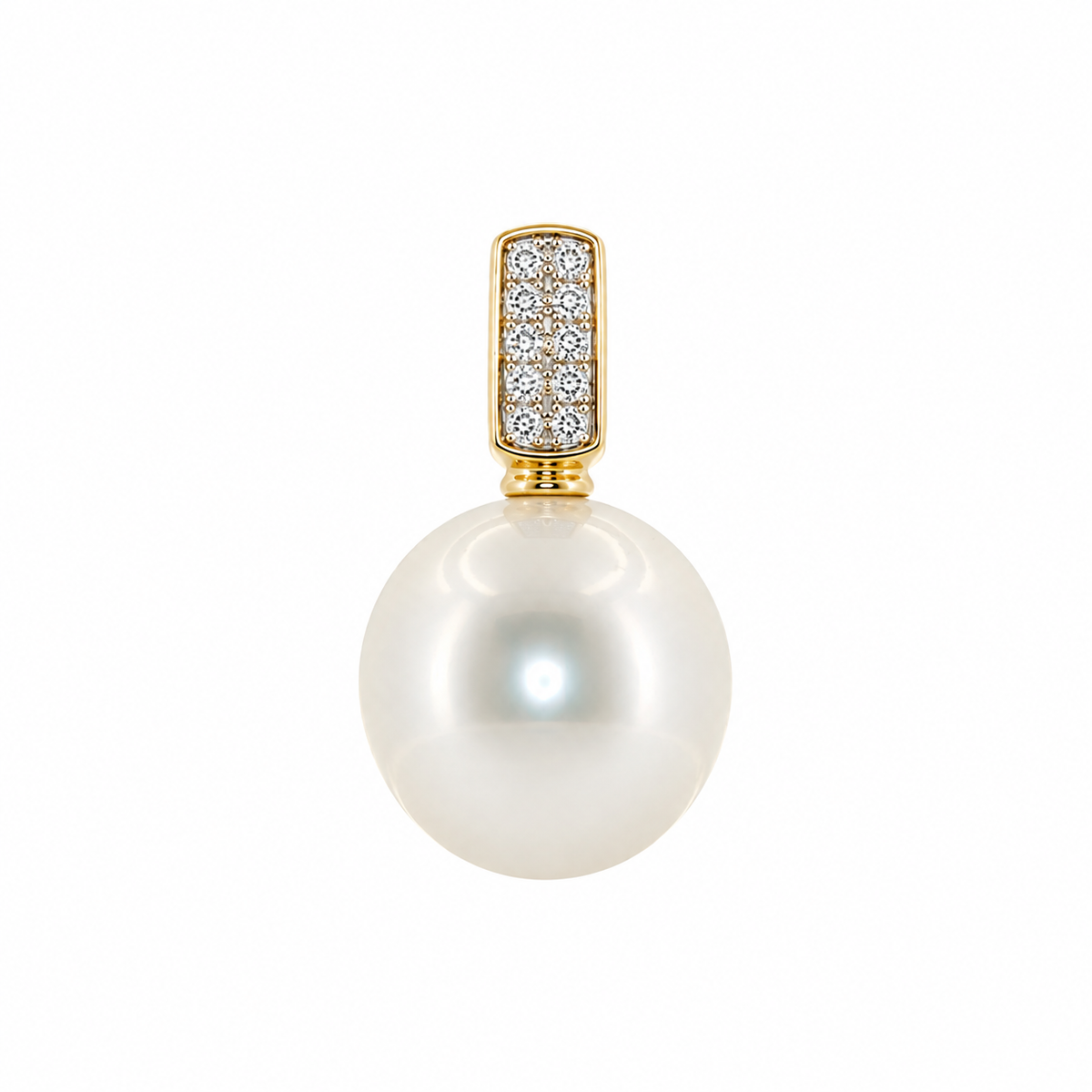9ct Yellow Gold Pearl and Diamond Pendant.